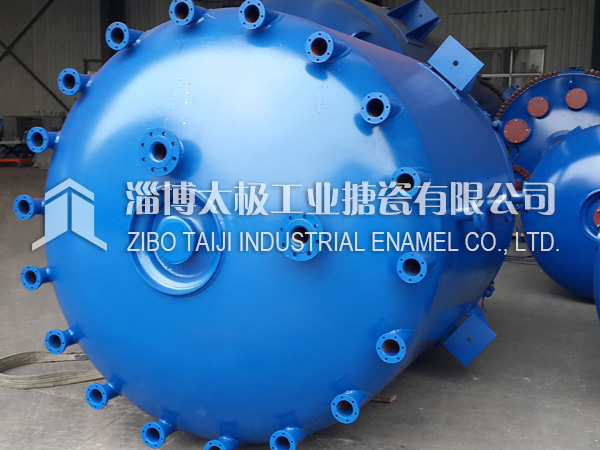 搪瓷反應(yīng)罐在防腐作業(yè)中使用的注意點(diǎn) 搪瓷反應(yīng)罐在防腐作業(yè)中使用的注意點(diǎn)